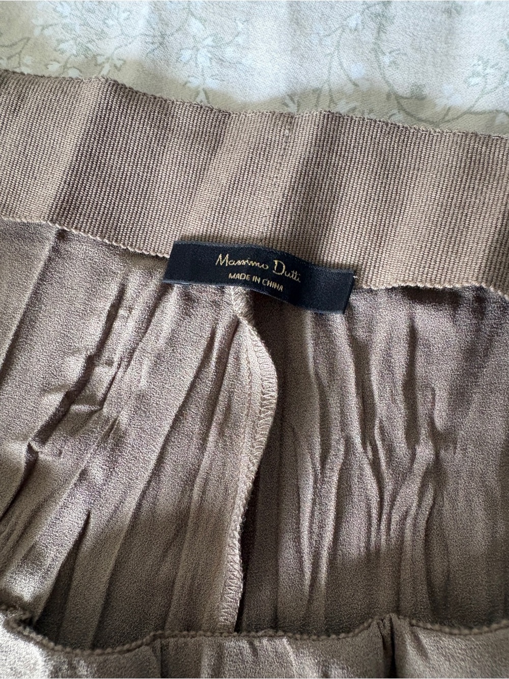 Massimo Dutti Pleated Midi Skirt in Taupe - Picture 4 of 4